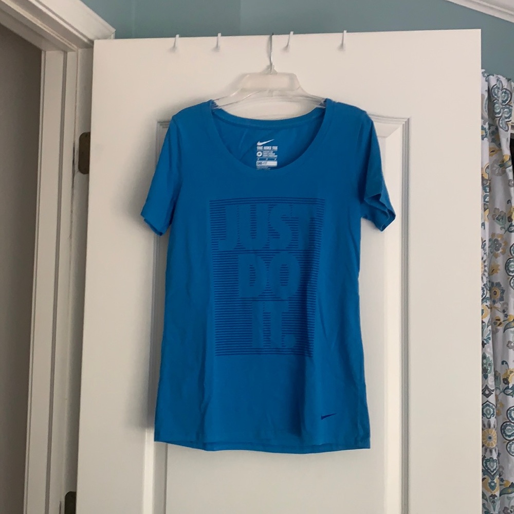 Nike T-shirt